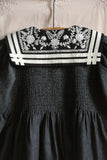 Tunique with sailor collar