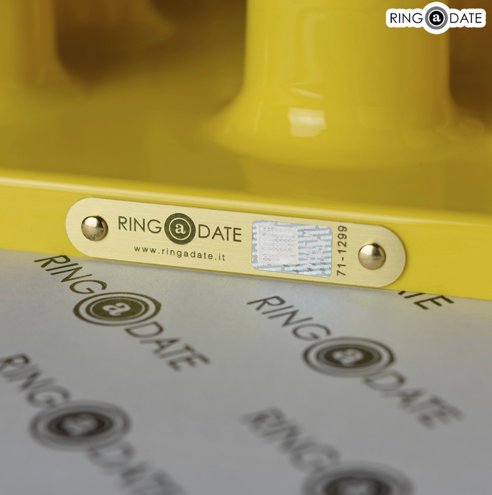 Ring a Date Calendar ( Yellow ) – www.milkandchat.com