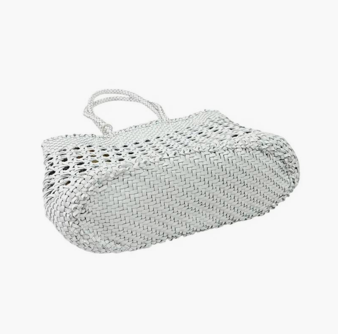 Eclipse (white) – www.milkandchat.com
